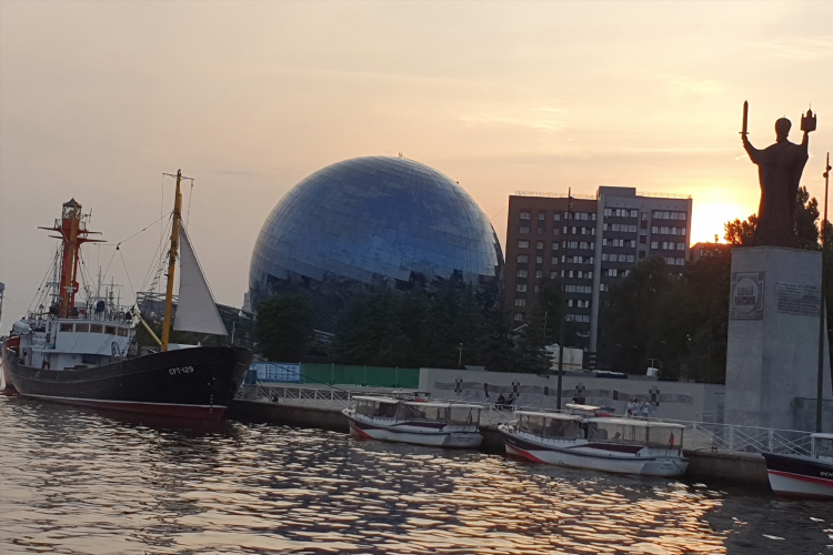 Фрегат калининград
