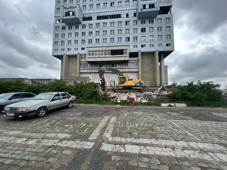 Губернатор калининграда антон алиханов